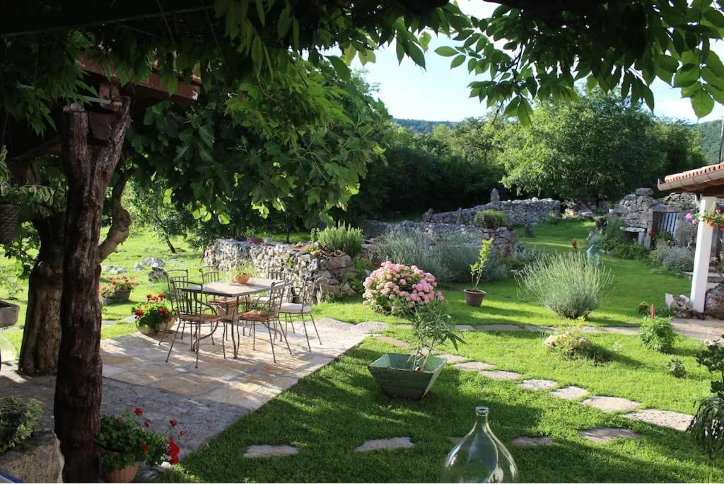 Holiday Home Mavrici Buzet Dış mekan fotoğraf